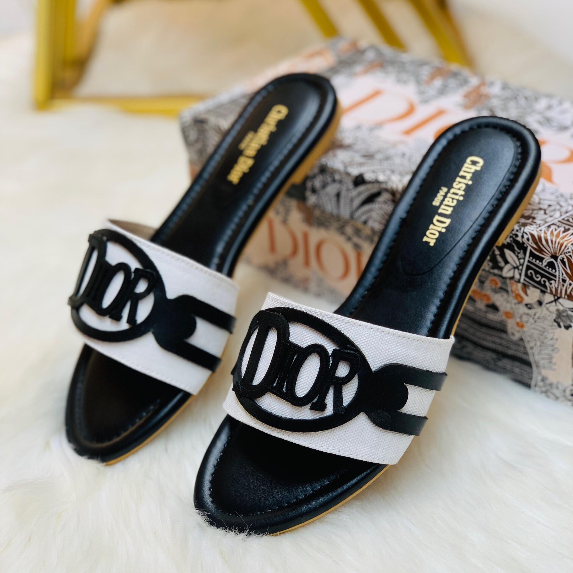 Dìôr Flat Slipper