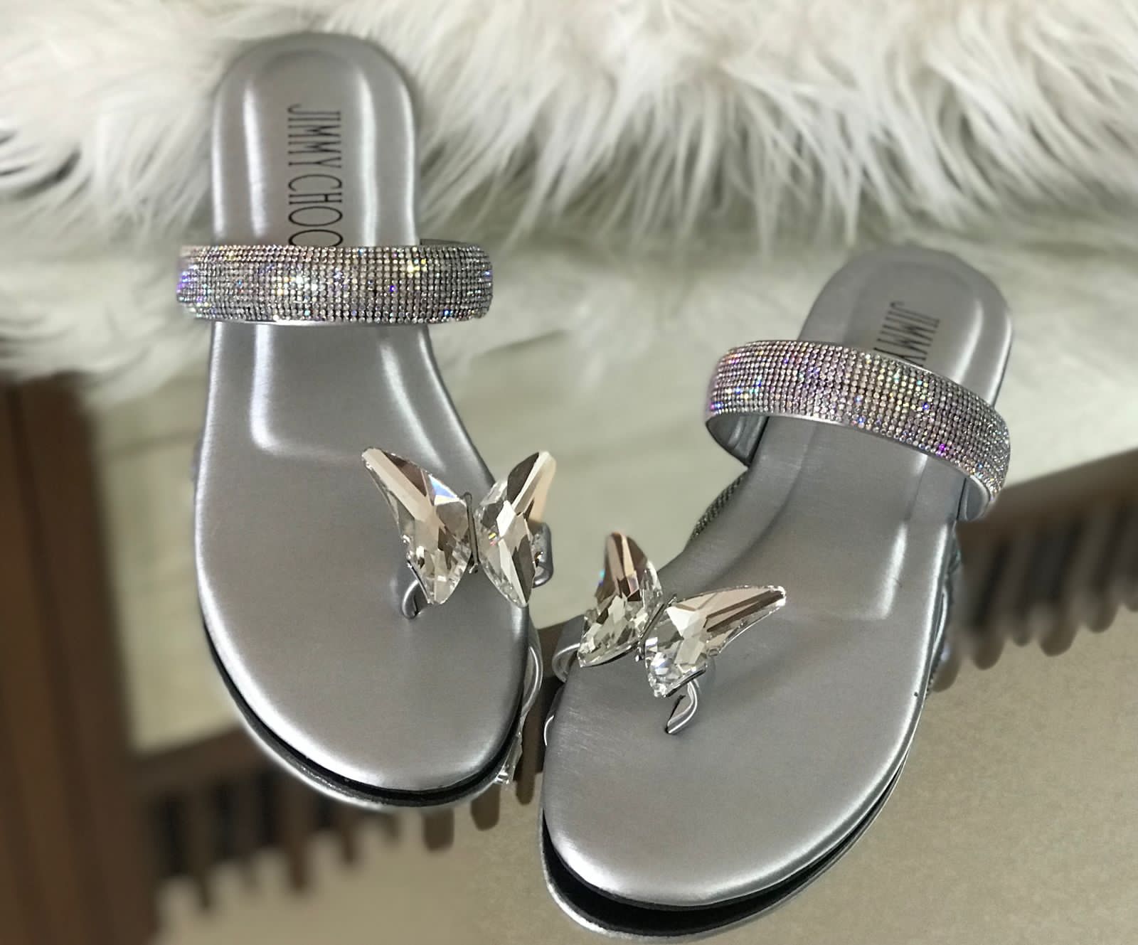 JÇ SLIPPER